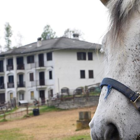 Favetto Family Ranch Panzió Rueglio Kültér fotó